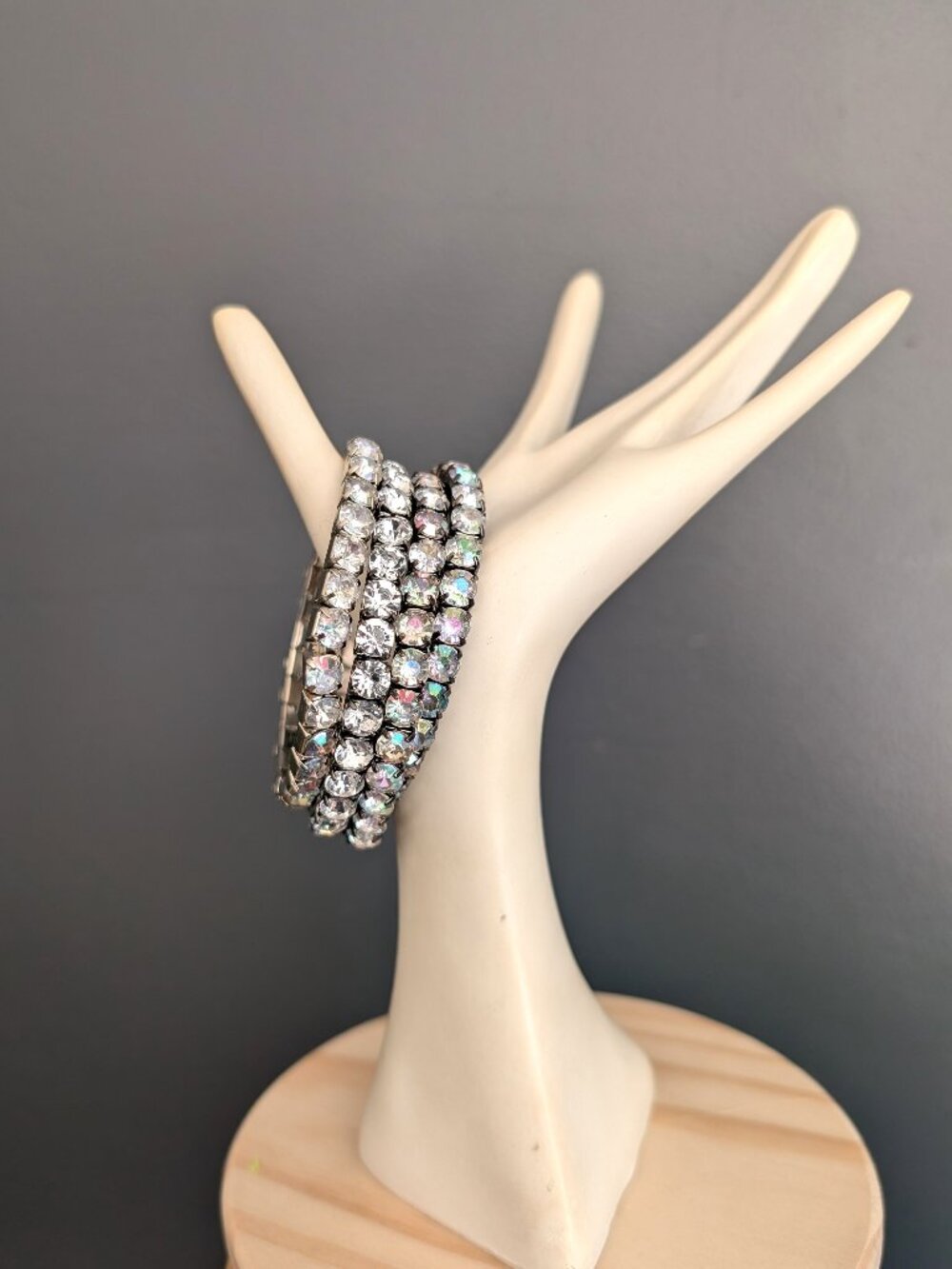 Bundle of 4 metal stretch bracelets with clear and aurora borealis beads - Picture 2 of 8